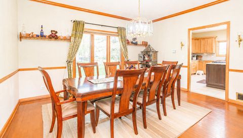 1368 Hunter Circle