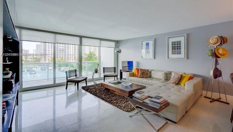 100 Bayview Dr