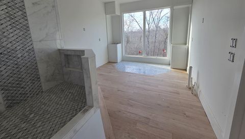 7048 Nichols Cove Dr