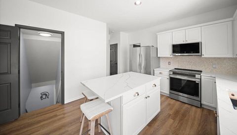 4299 Orchard Creek Dr SE