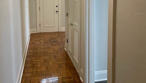 1806 W MORRISON AVENUE