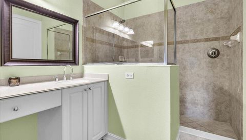 6050 Jonathans Bay Cir APT 102