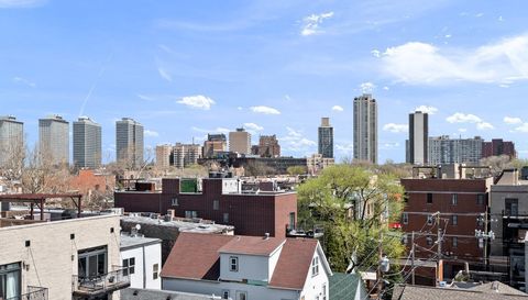 840 W Buckingham Place