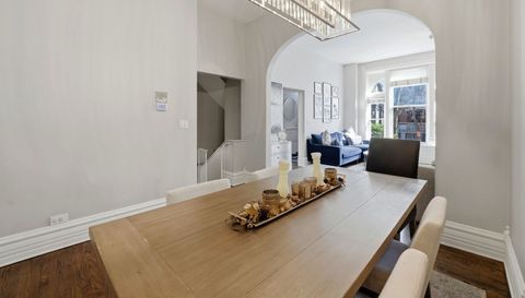 2142 N RACINE Avenue