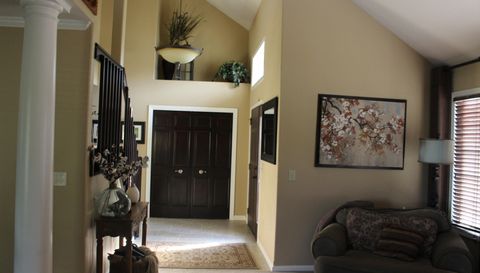 1027 Blackthorn Cove