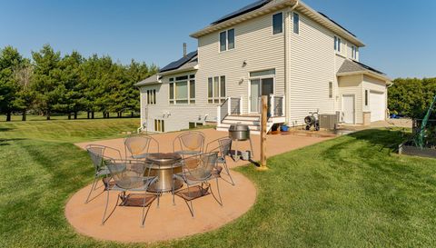 2728 Headland Court SW