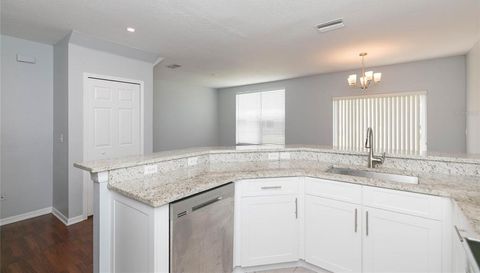 6407 BARKSDALE WAY