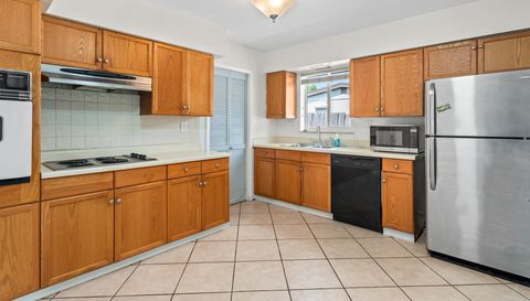522 Wilshire Dr