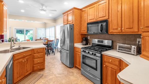 209 Southfork Ln