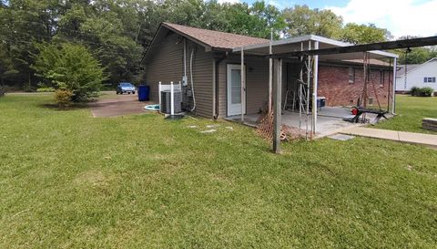 120 Barker Dr