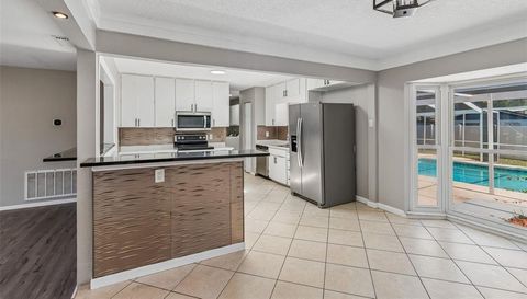 7111 GATEWAY COURT