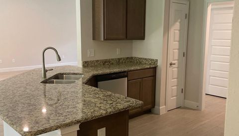 5992 N Mahogany Terrace