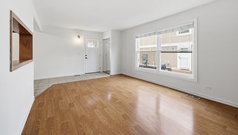 377 Farmingdale Circle