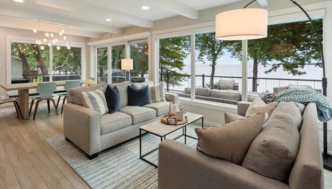 1725 White Cloud Drive N