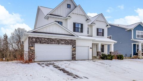 1921 Green Ash Drive