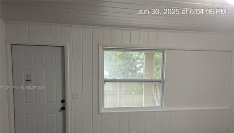 4000 Greenwood Ave
