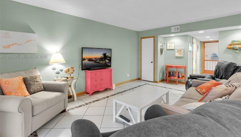 423 Sombrero Beach Rd