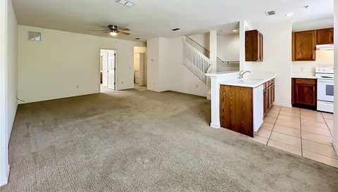 439 OLD FARM LN