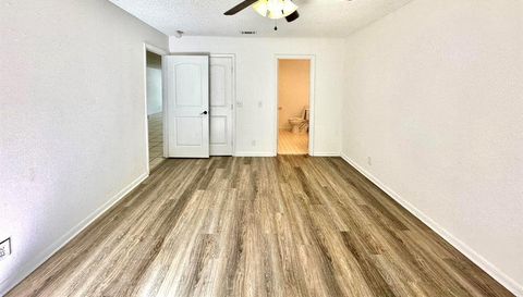 513 Pine Ridge Avenue