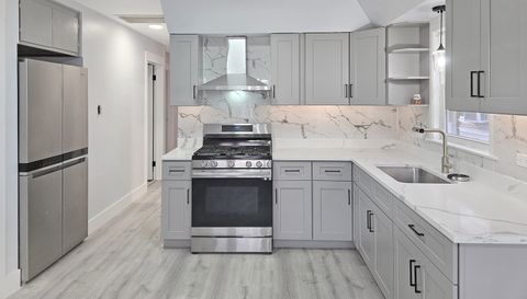 4743 S Keeler Avenue