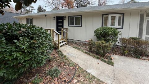 42 W Belle Isle Rd NE