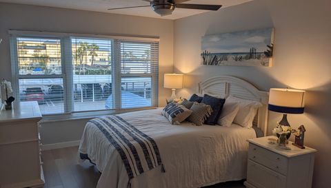 3806 Gulf Of Mexico Dr