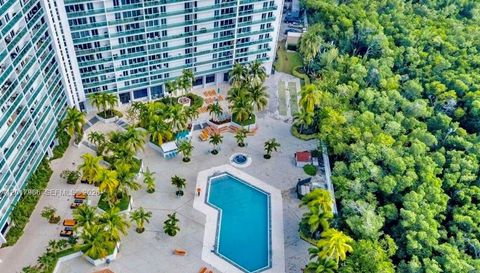 100 Bayview Dr