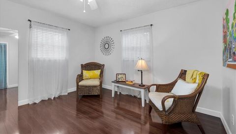 25 HARBOR WOODS CIRCLE