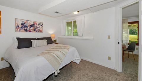 9142 Woodhall Crossing N