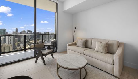 159 NE 6th St Penthouse 5008