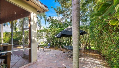 957 Greensward Lane