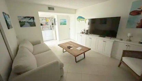 600 Executive Center Dr