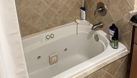 1005 N Campbell Ave #G