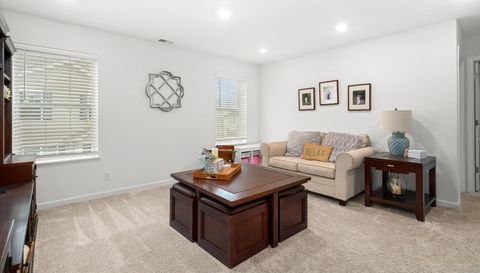 1125 Hawk Hollow Drive