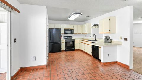 6020 SCOTCHWOOD GLEN