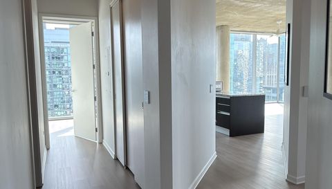600 N Fairbanks Ct