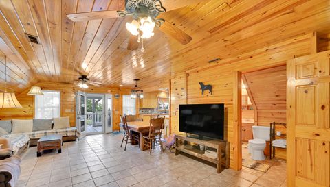 640 Old Pamlico Beach Rd W