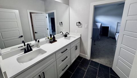 12301 Bella Sera Dr