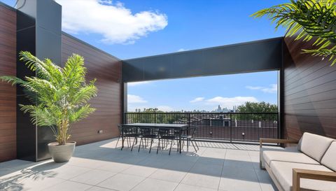 3140 N Clybourn Avenue