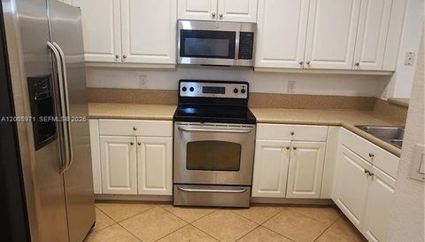 3600 Oaks Clubhouse Dr