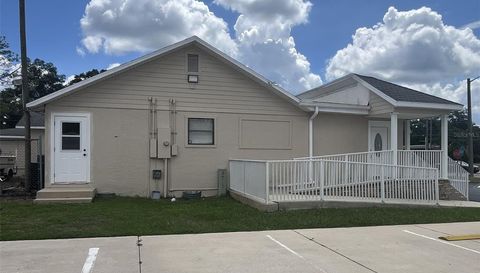 3143 NE 14TH STREET