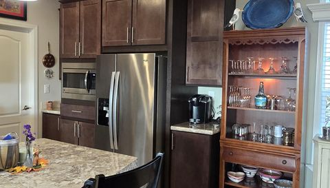 3925 Manatee Club Dr