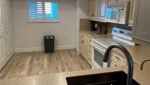 1465 GULF OF MEXICO DRIVE