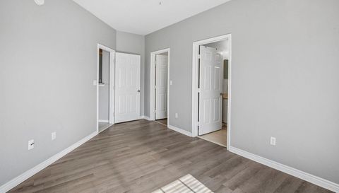 4333 Bayside Village Dr Apt 322