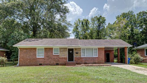 2864 Hawthorne Dr