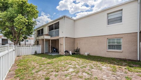 7210 N MANHATTAN AVENUE