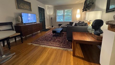 1803 White Oak Hollow NE