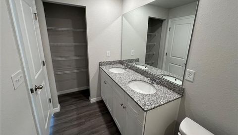 1392 Stone Ridge