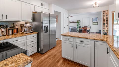 12328 Sandringham Pl