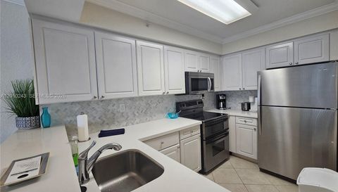 2501 N Ocean Dr